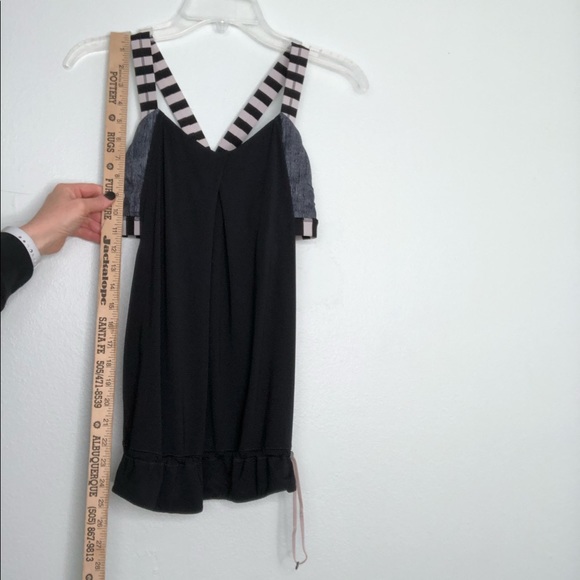 Lululemon Run Times Tank Luxtreme 4 Black Cream Stripe Drawstring Cinched Waist - Picture 11 of 13